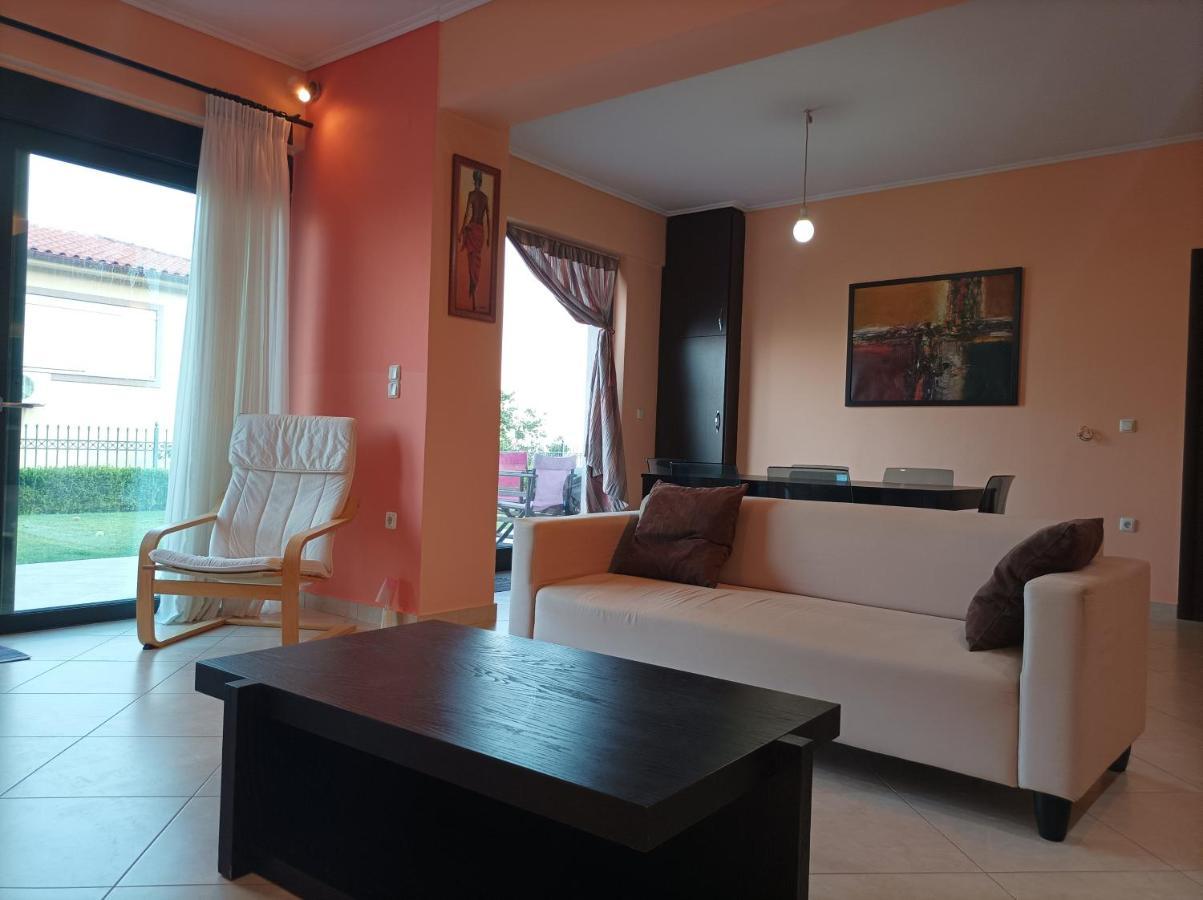 Lazy Farm II Villa Marathón Екстериор снимка